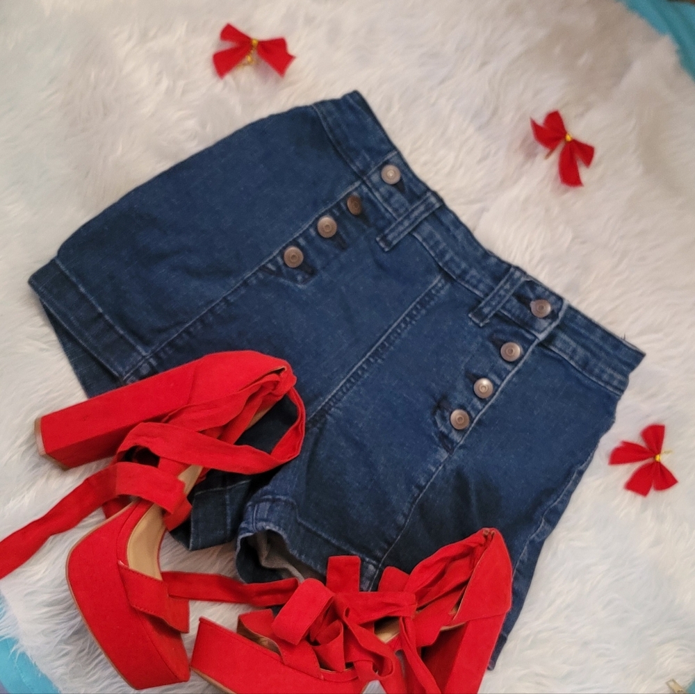NOBO High Rise Shorts - Picture 3 of 5